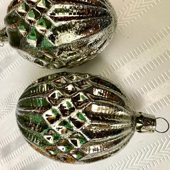 Vintage Pier Imports Silver Glass Christmas Ornaments (2) - Picture 2 of 4